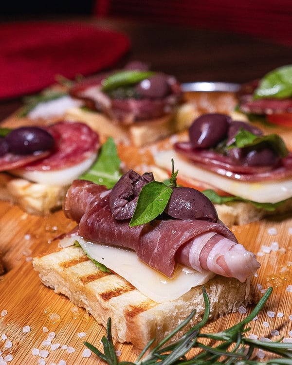 Tamariz Restaurante - Bruschetta Mediterrânea